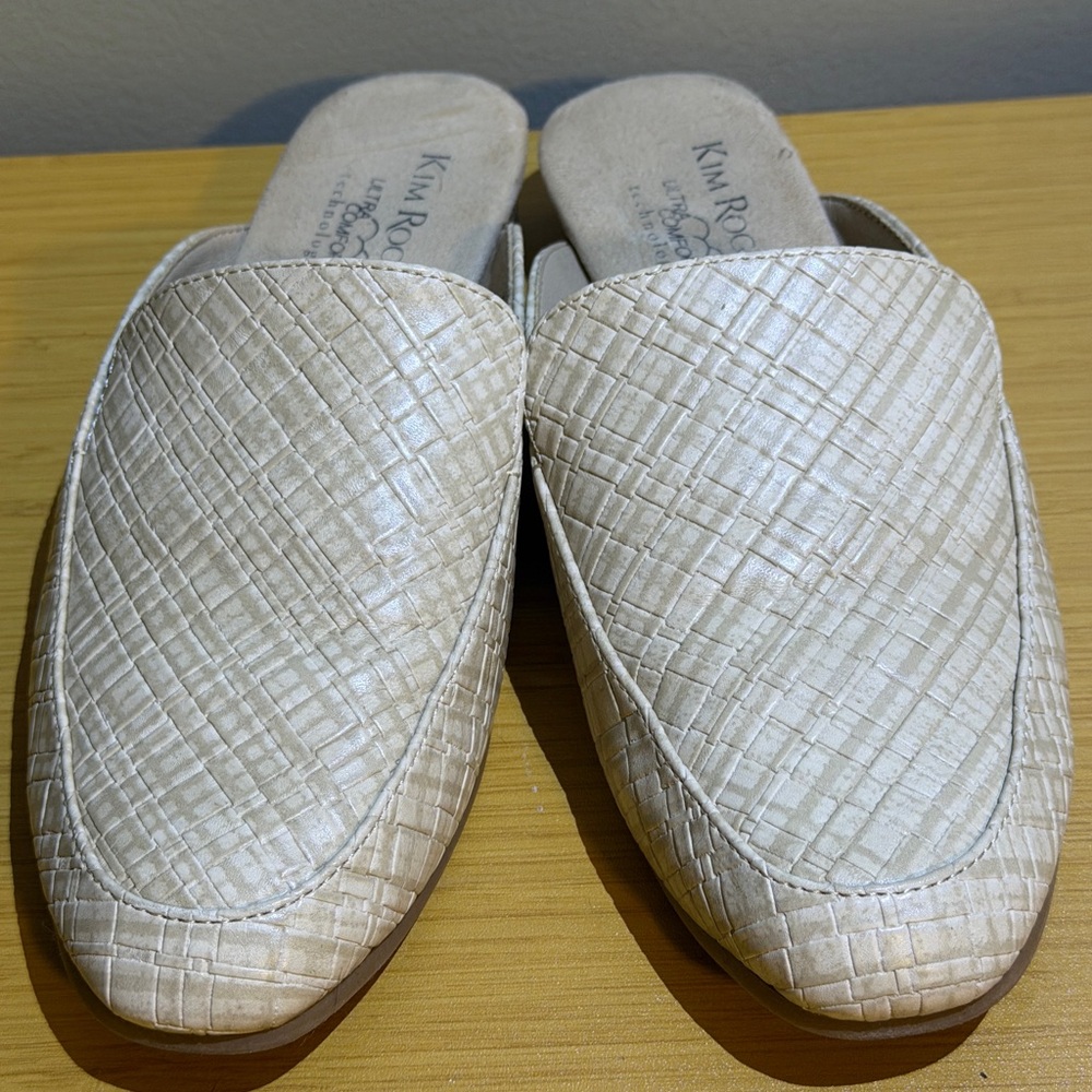 Kim Rogers Cream Textured Slip-On Flats